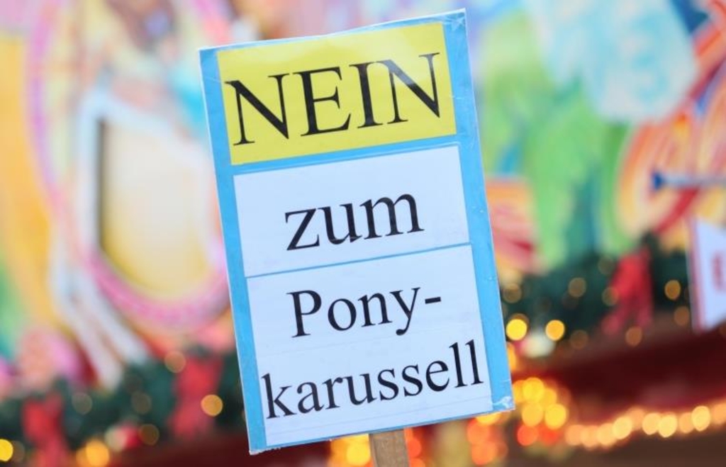 Vigil against pony carousels announced at Ingolstadt folk festival