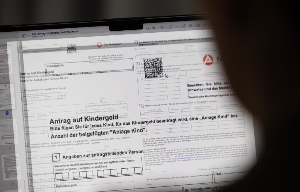 Child benefit even after graduating from high school? Here's how to ...