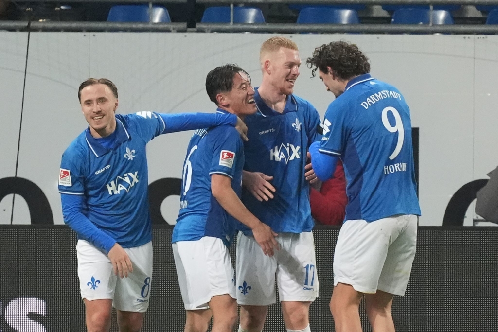 Darmstadt-nach-4-0-Sieg-ber-Kaiserslautern-Tabellenf-hrer