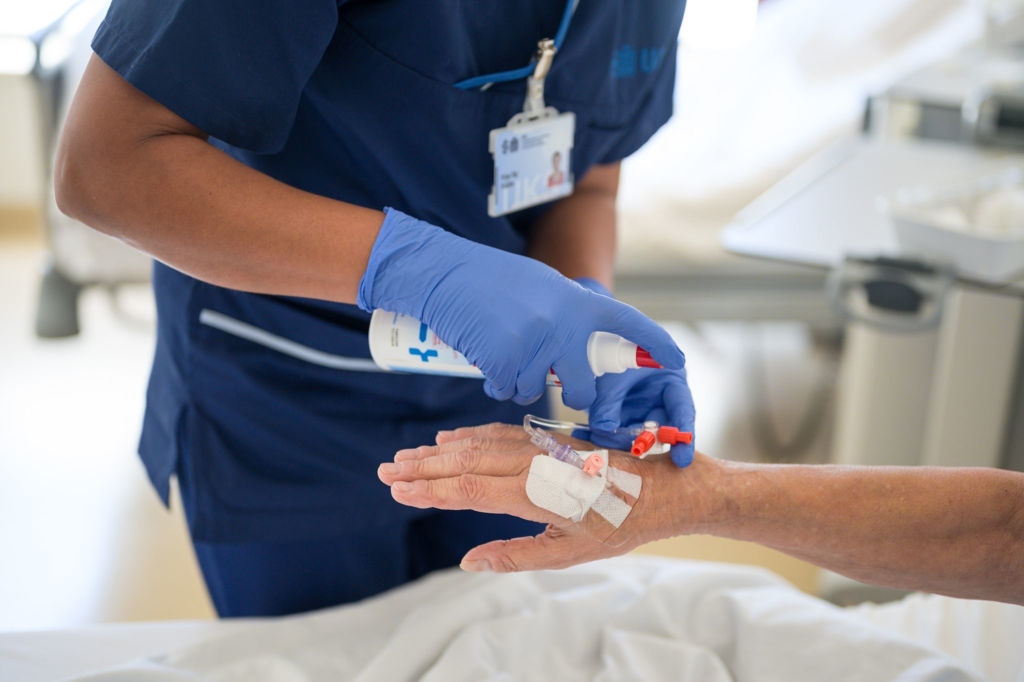 Studie-Ausl-nderinnen-k-nnten-Fachkr-ftel-cke-verkleinern