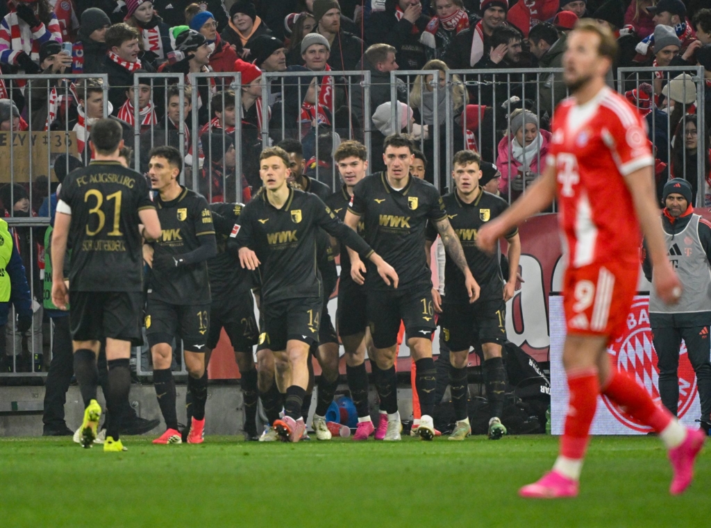 FC-Bayern-rutscht-in-Bundesliga-aus-Augsburg-feiert-Coup