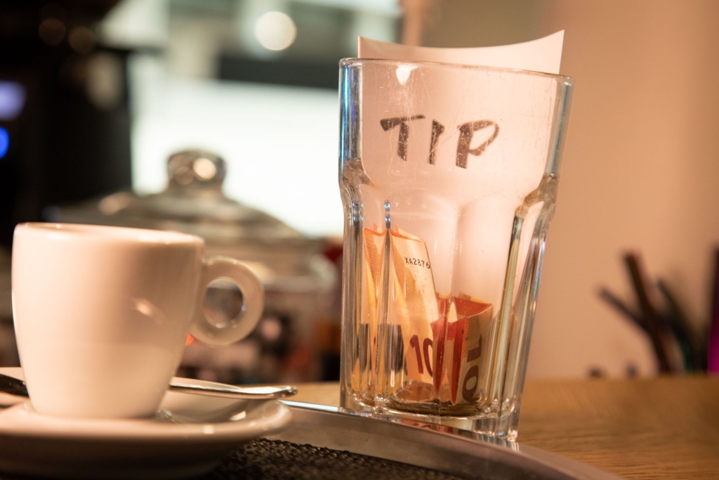 Tipping at work: What rules apply?