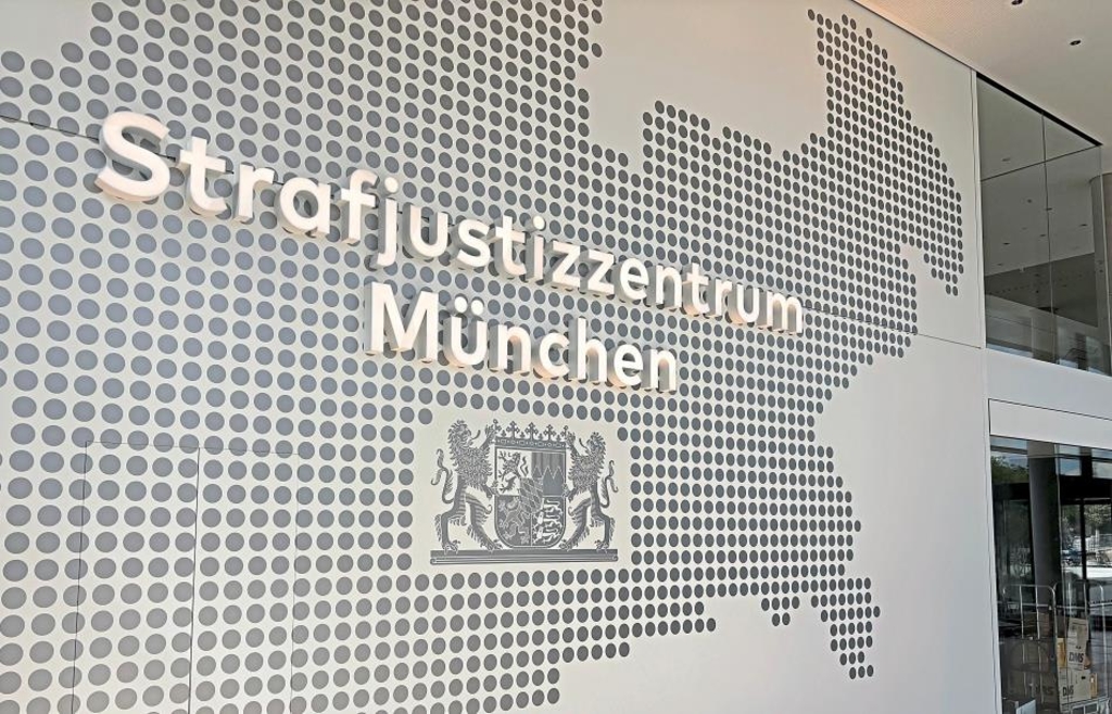 Teamleiter der Zulassungsabteilung äußert sich als Zeuge im ...