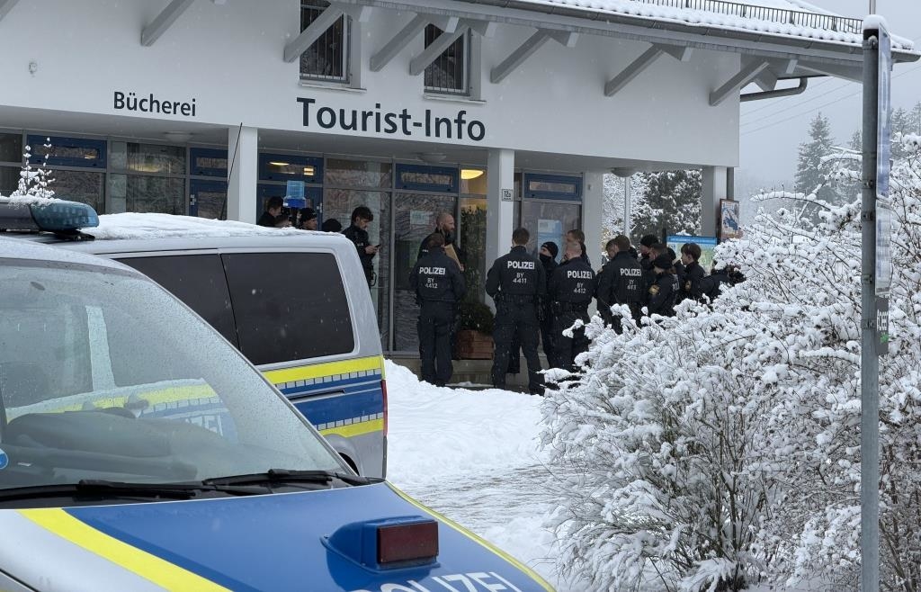 Nach-Sch-ssen-auf-SEK-in-Wei-enburg-Polizei-sucht-Patronenh-lsen