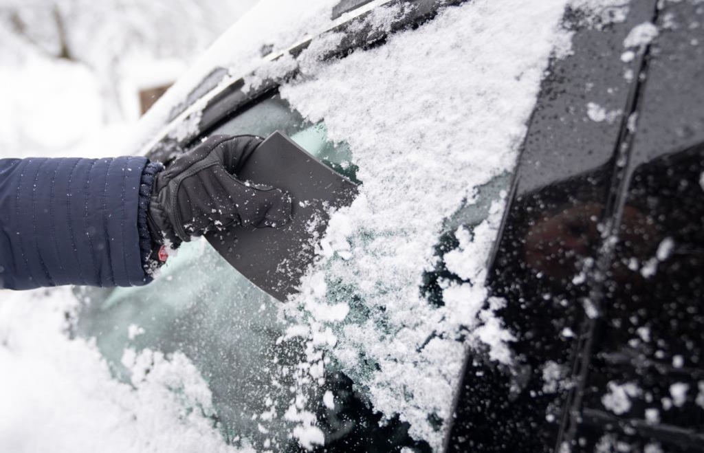 Bu-gelder-im-Winter-Diese-Fehler-k-nnen-Autofahrer-viel-Geld-kosten