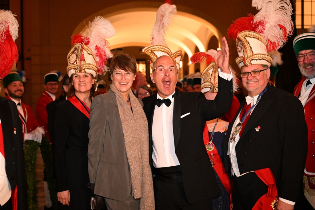 -Stromberg-Star-Christoph-Maria-Herbst-mit-Orden-geehrt