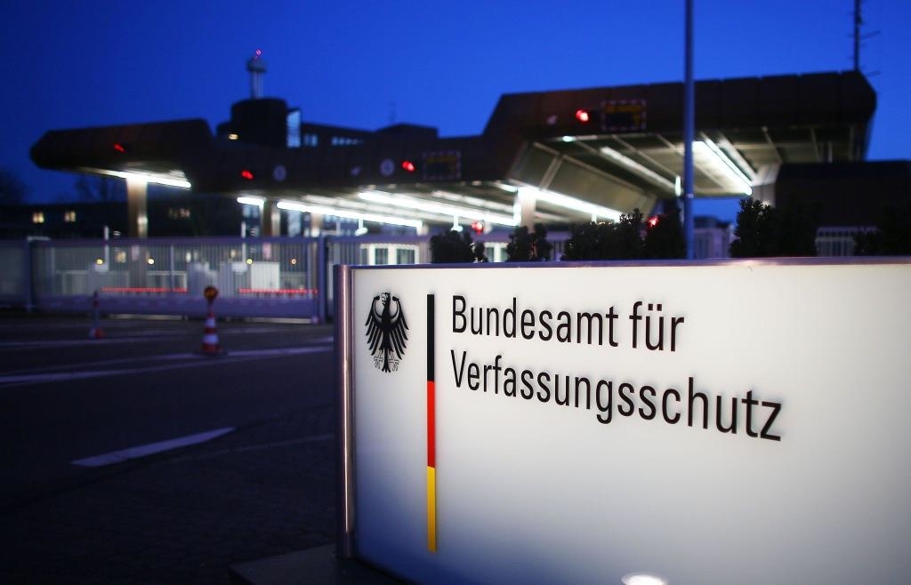 Medienbericht: Geheimes Waffenlager bei Berlin gefunden – Russischer ...