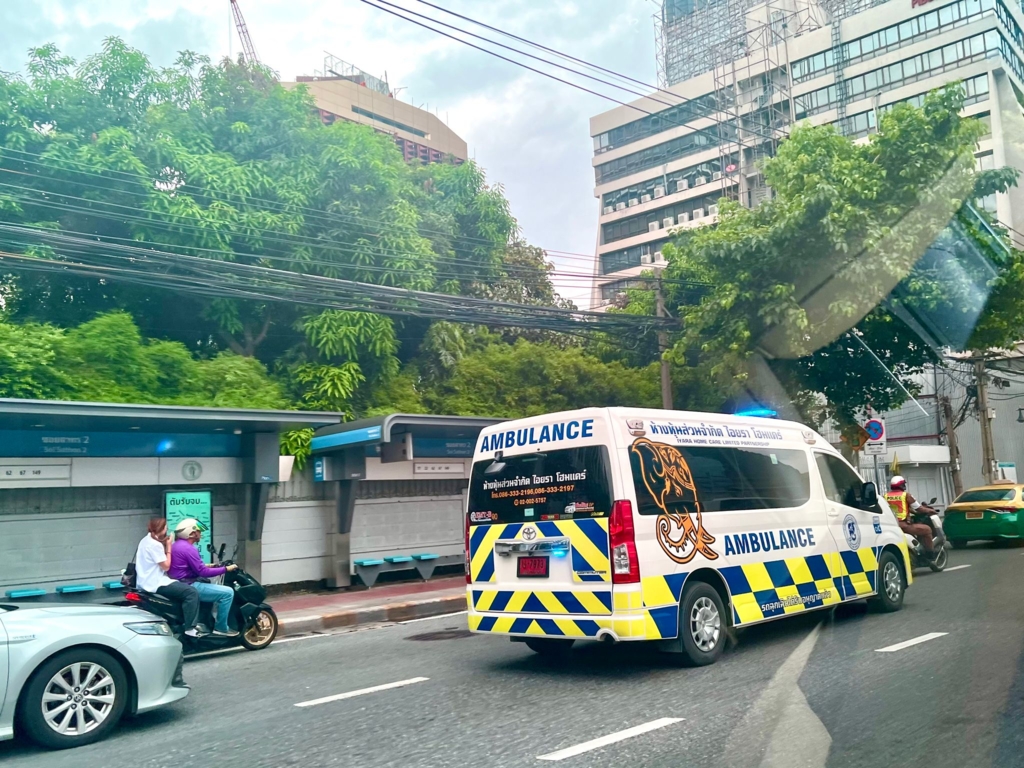 Schweres-Zugungl-ck-in-Thailand-Opferzahl-steigt-auf-22