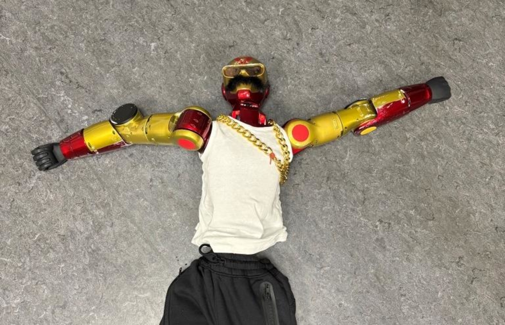 Roboter belästigt 16-Jährige in Köln sexuell – Besitzer überträgt die Tat ...