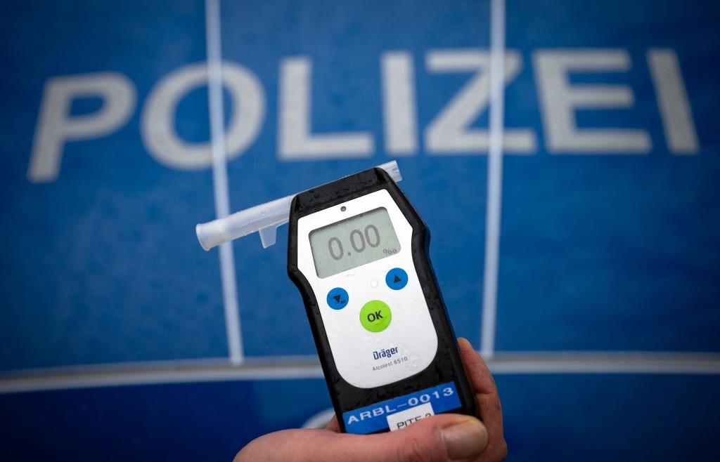 Mit-1-1-Promille-in-die-Kontrolle-Polizei-zieht-in-Hohenwart-25-J-hrigen-aus-dem-Verkehr