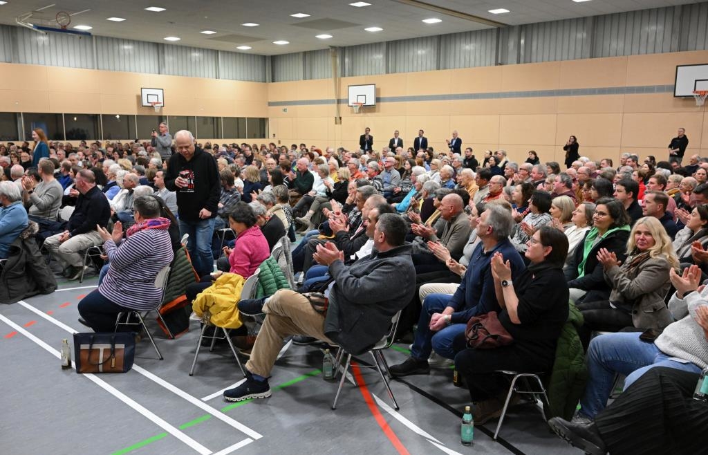 Podiumsdiskussion-mit-den-vier-Landratskandidaten-f-r-Neuburg-Schrobenhausen