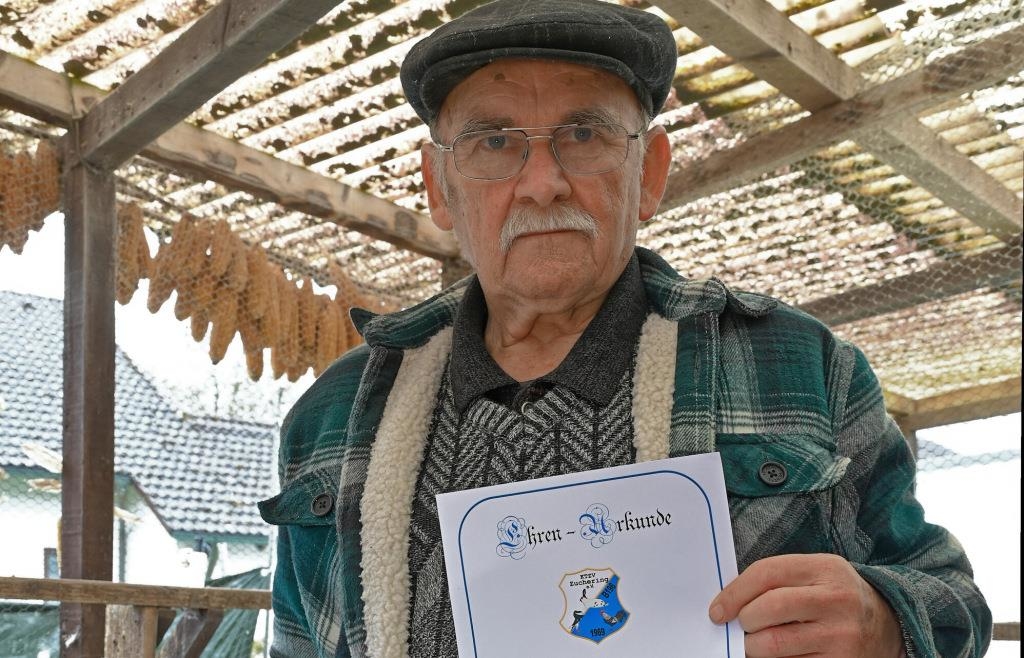 Ehrenurkunde für legendären Züchter Derd Olah