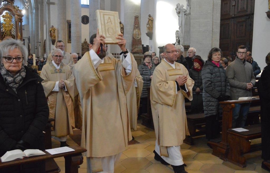 -Nicht-das-Ende-der-Pilgerschaft-Abschluss-des-Heiligen-Jahres-im-Eichst-tter-Dom