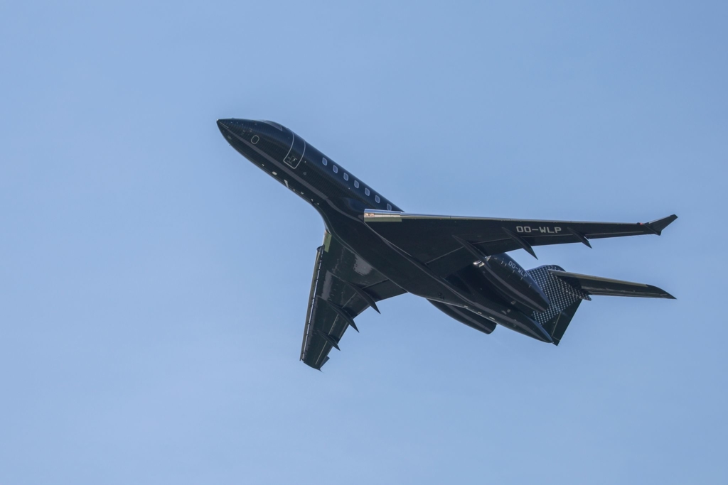 Trump-droht-Kanada-mit-neuem-Strafzoll-auf-Flugzeug-Importe