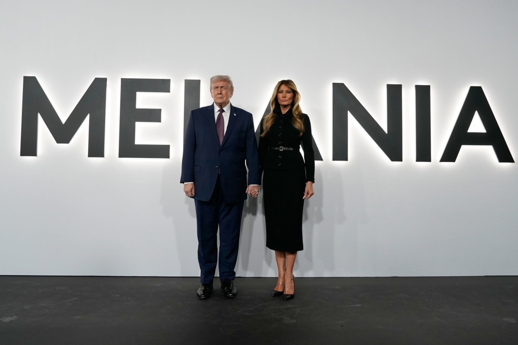 Premiere-des-Melania-Films-Trump-freut-sich-ber-Glamour