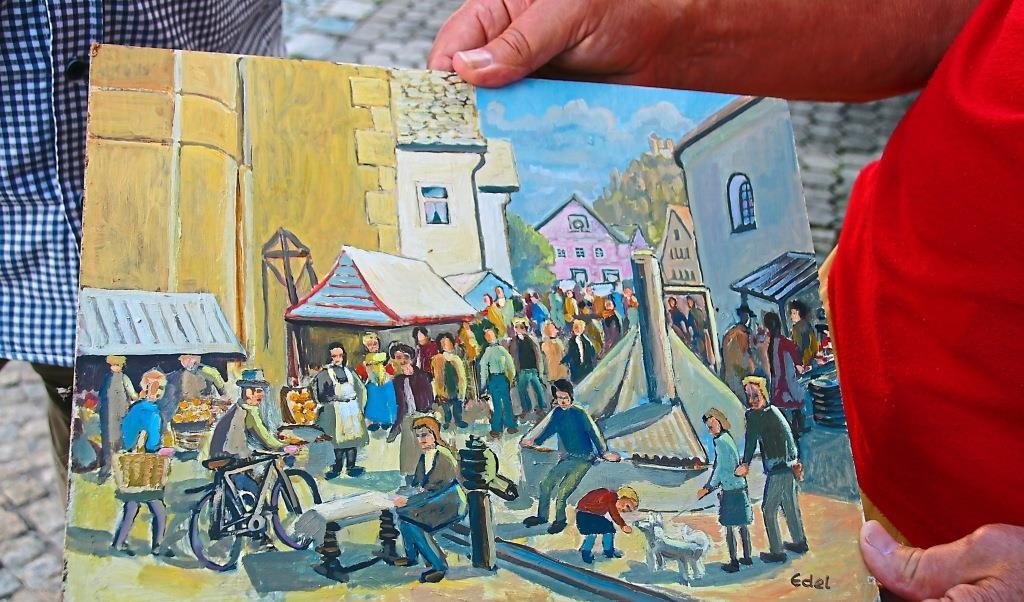 Neue Ausstellung in den Fenstern des Wagnerhauses in Altmannstein