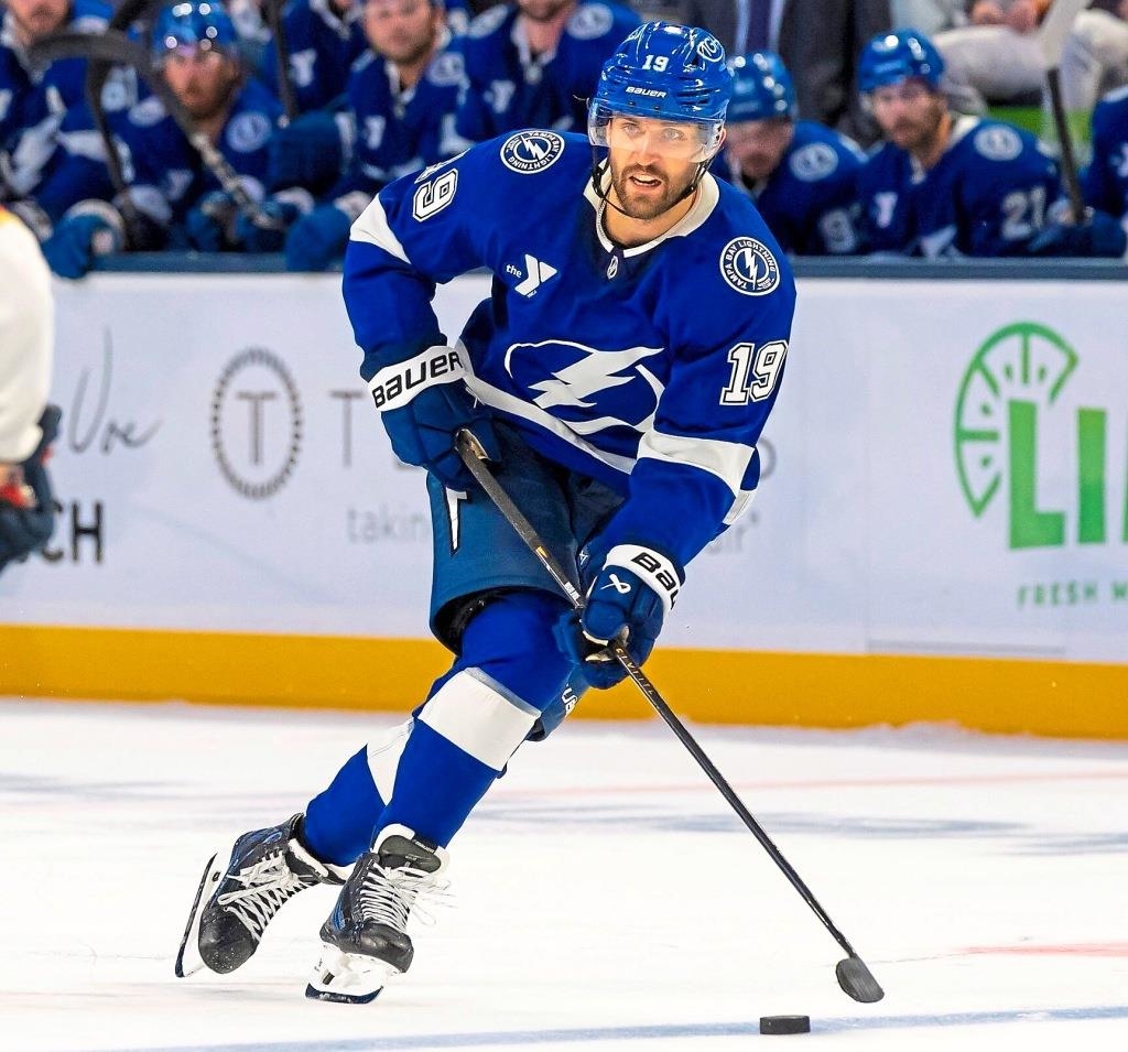 Ex-Panther-Wojciech-Stachowiak-ber-das-Hin-und-Her-zwischen-Tampa-und-Syracuse-und-seine-Hoffnungen-auf-einen-NHL-Einsatz