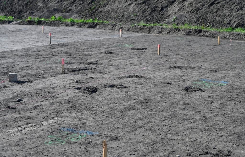 Regenr-ckhaltebecken-Baufeld-Am-Augraben-in-Ingolstadt-wird-sondiert
