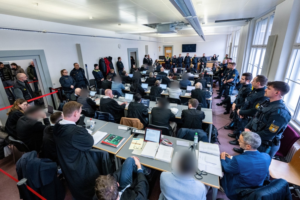 M-nner-nach-Tankstellen-Angriff-zu-langer-Haft-verurteilt