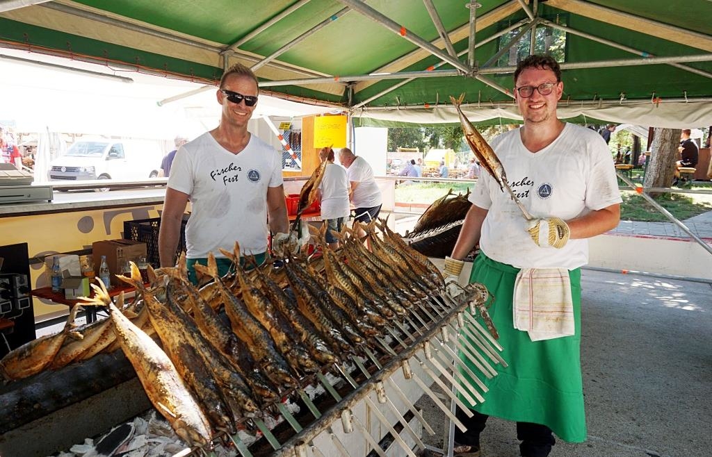 Kreisfischereiverein-Ingolstadt-ehrt-treue-Mitglieder-und-terminiert-Fischerfest-2026