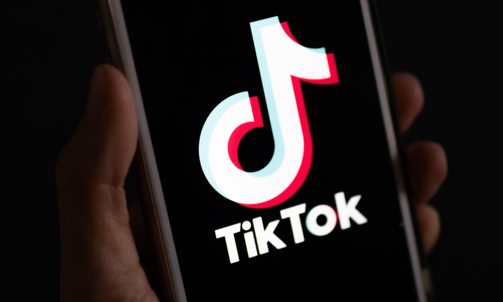 Berliner-Gericht-Alterspr-fung-bei-Tiktok-reicht-nicht-aus