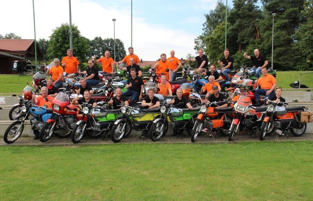Wunderbar Schluchtenflitzer Treffen 2023 Bild