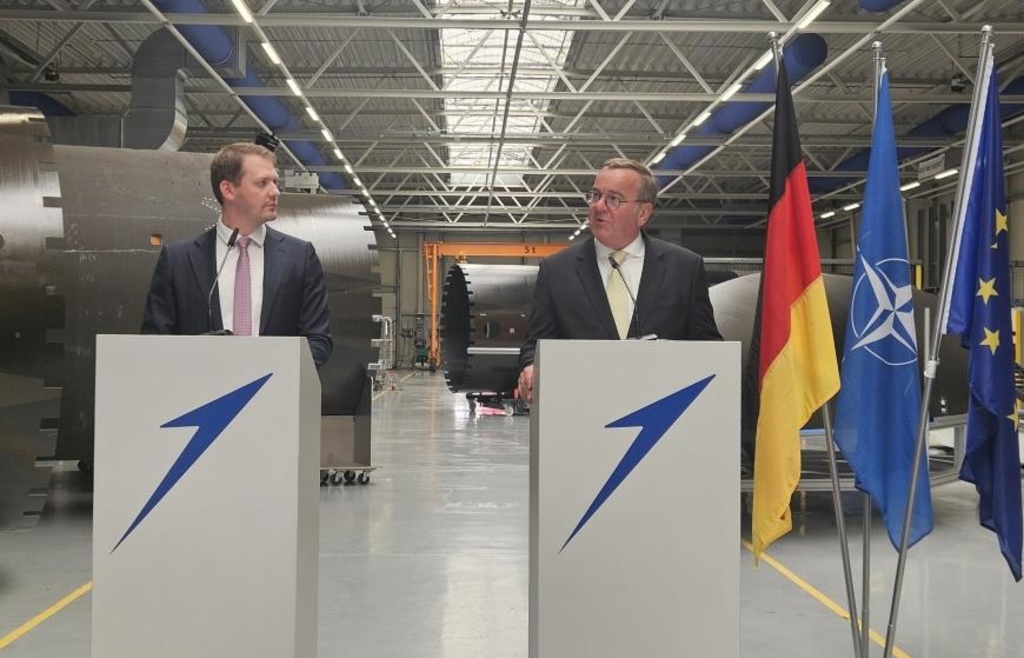 Pistorius besucht Isar Aerospace in Ottobrunn: Bundeswehr erwägt eigenen ...