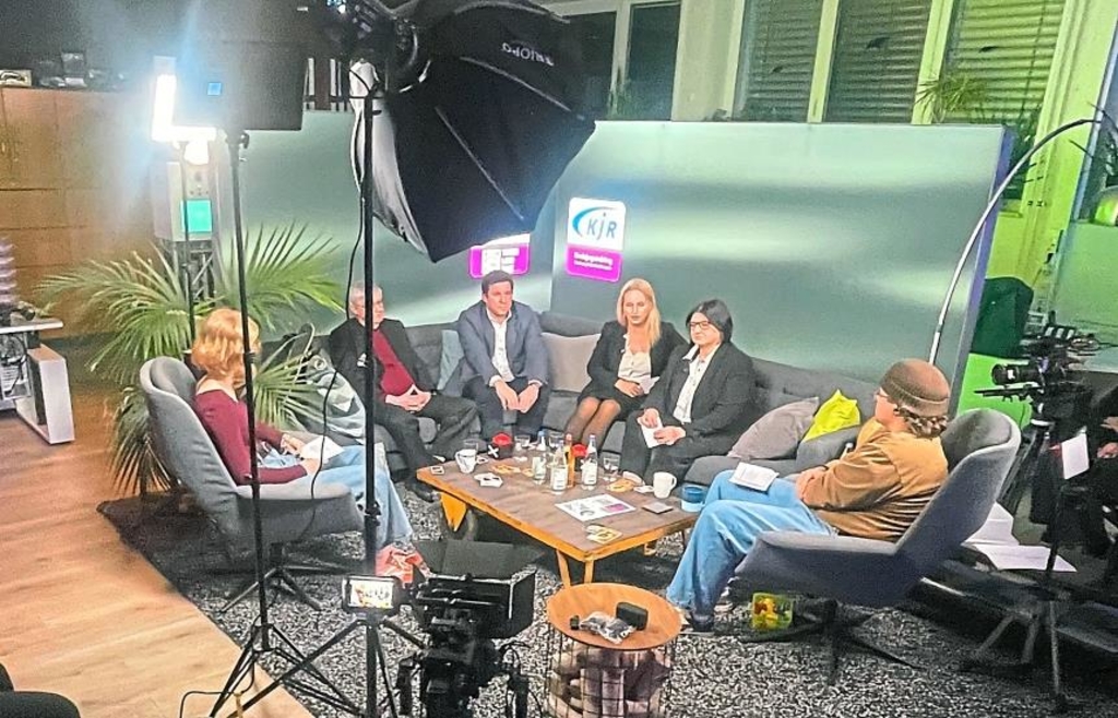 Jugend-stellt-Fragen-B-rgermeister-Live-Hearings-in-Schrobenhausen-und-Neuburg