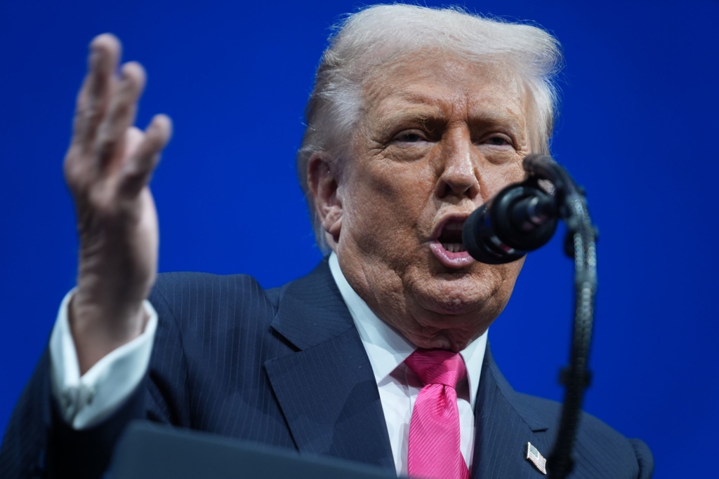 Trump-unterschreibt-Gesetz-zur-Freigabe-von-Epstein-Akten