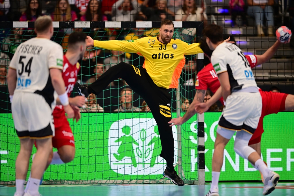Handballer-dank-Wolff-in-EM-Form-Sieg-gegen-Kroatien
