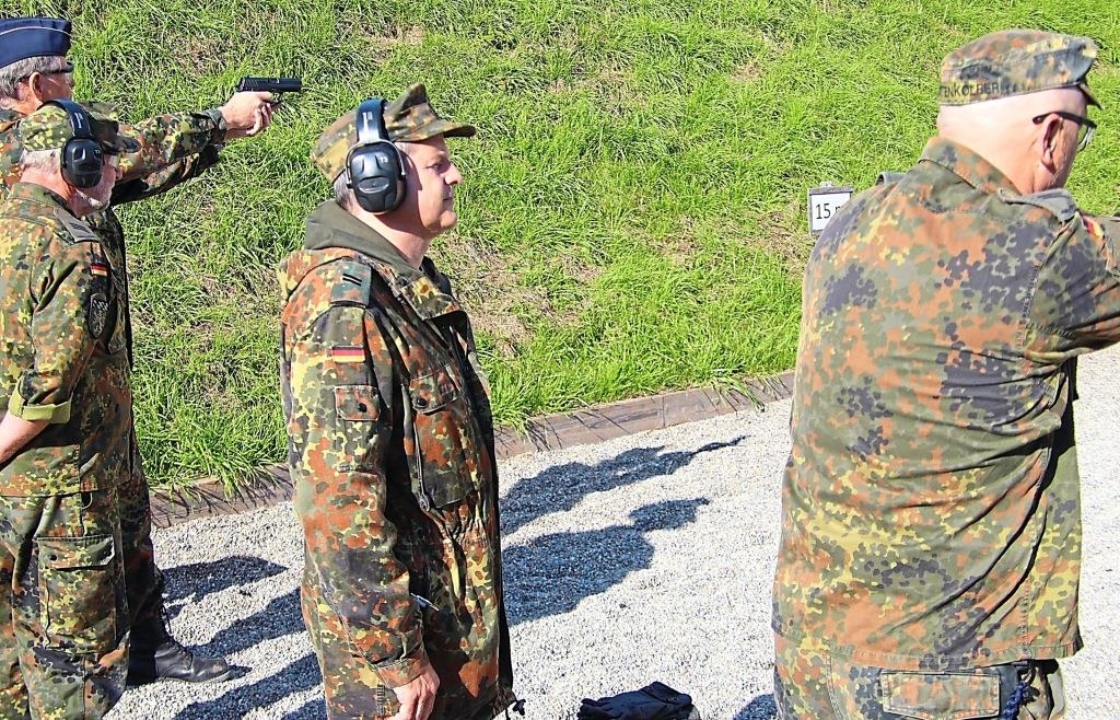 Liste Der Handwaffen Der Bundeswehrliste Der Handfeuerwaffen Der ...