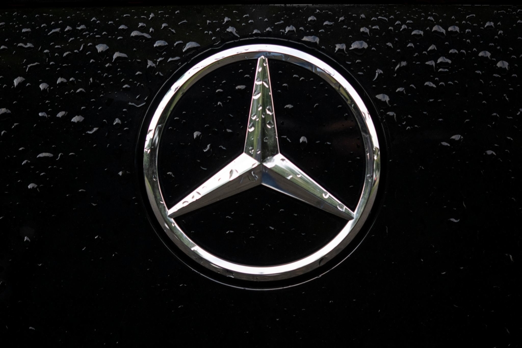 Mercedes-Benz-Warum-der-Stern-gerade-wenig-gl-nzt