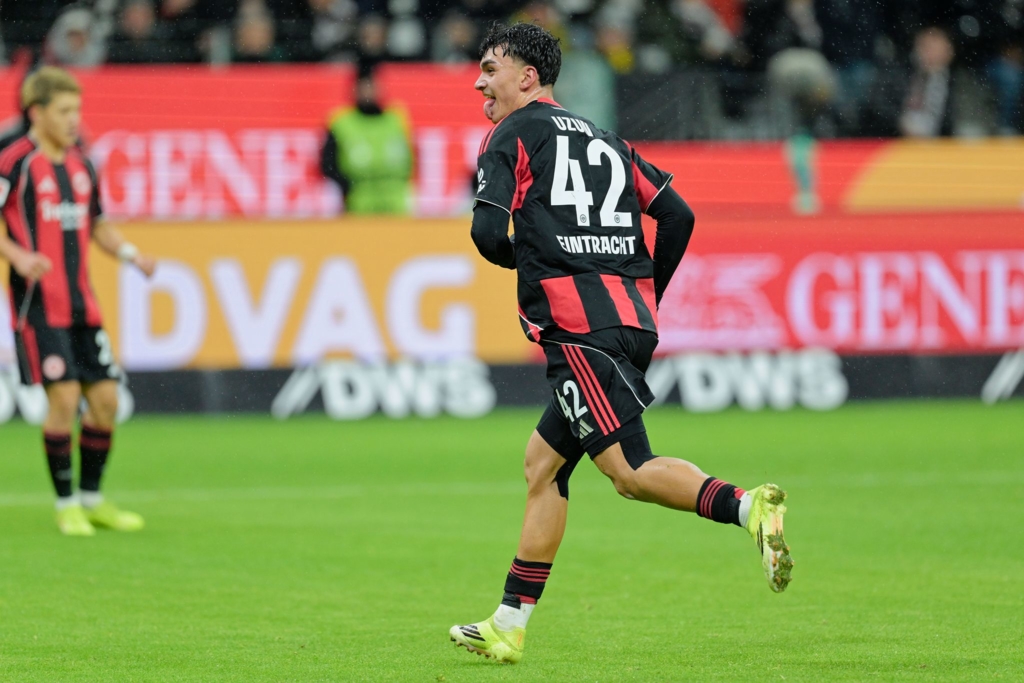 Spektakel-ohne-Sieger-Frankfurt-gegen-Dortmund-3-3